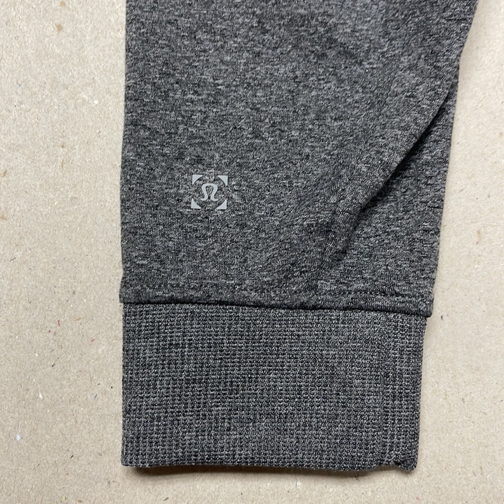 NWOT Lululemon athletica Zipper Jacket - Picture 6 of 9